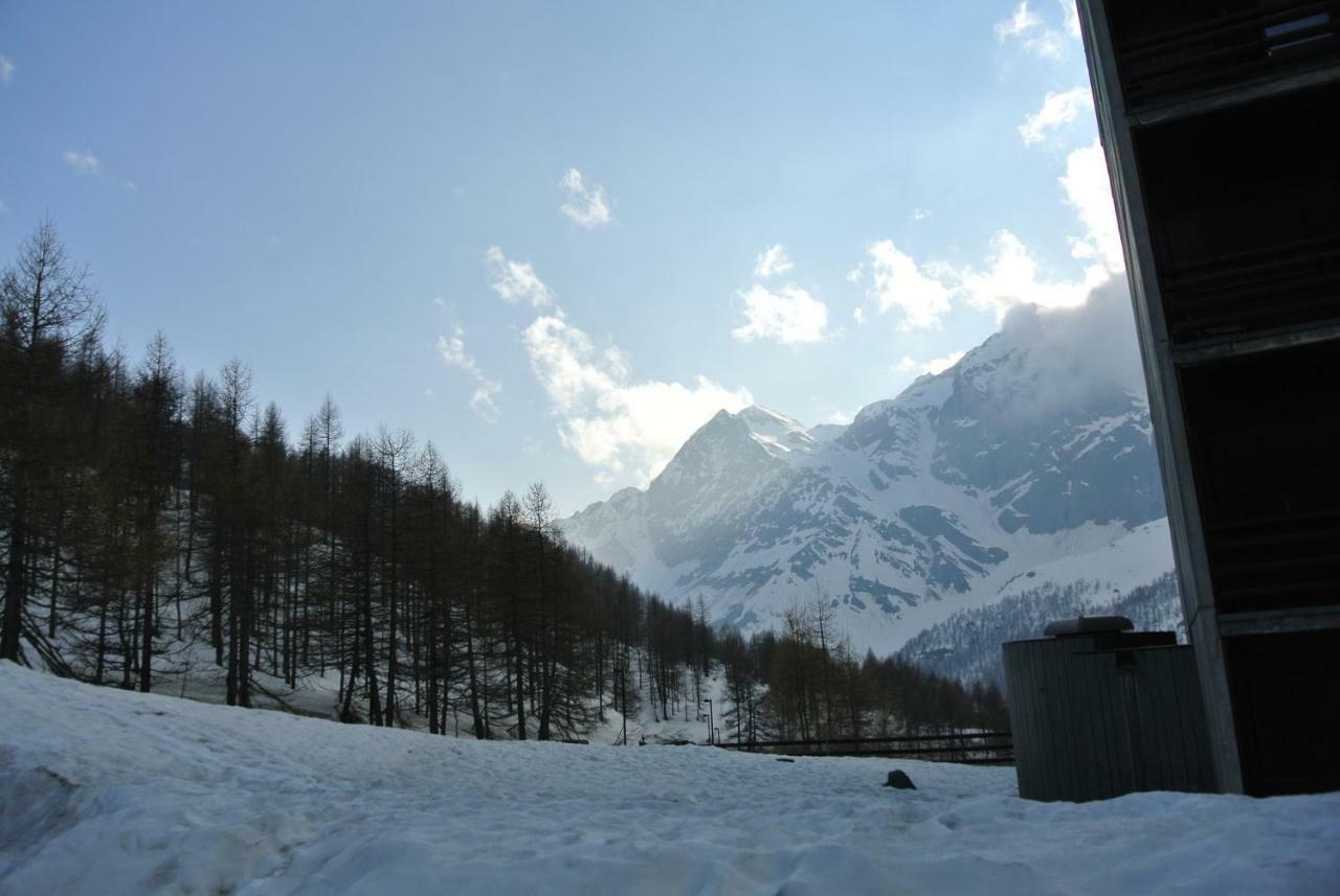 Complesso I DADI - Residence Cielo Alto Breuil-Cervinia Exterior foto