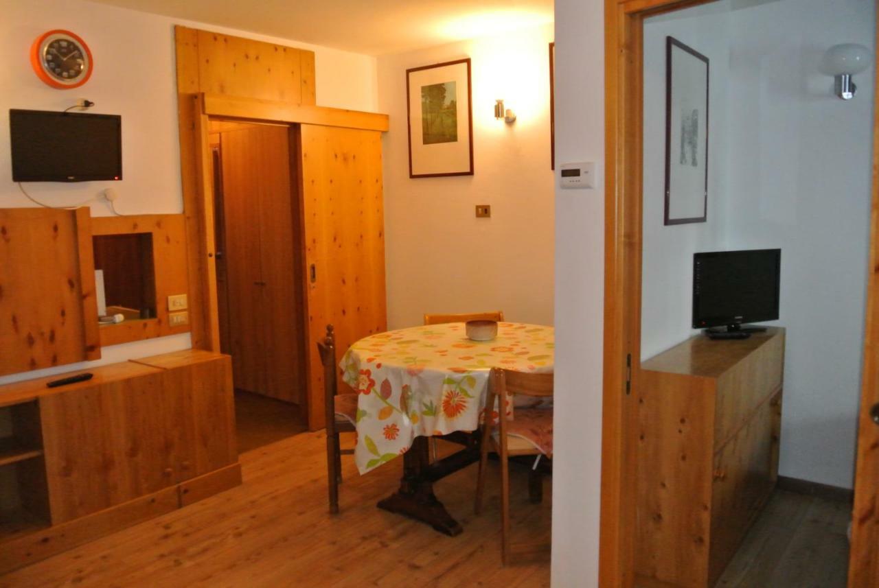 Complesso I DADI - Residence Cielo Alto Breuil-Cervinia Exterior foto