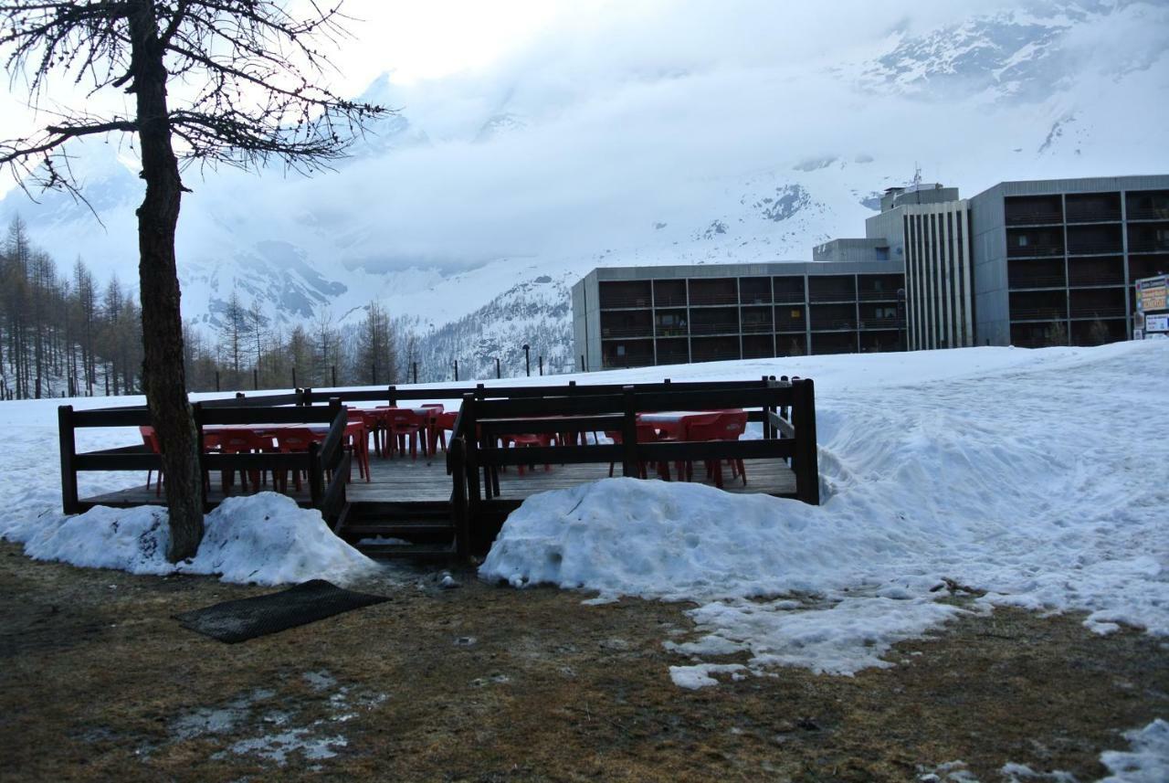 Complesso I DADI - Residence Cielo Alto Breuil-Cervinia Exterior foto