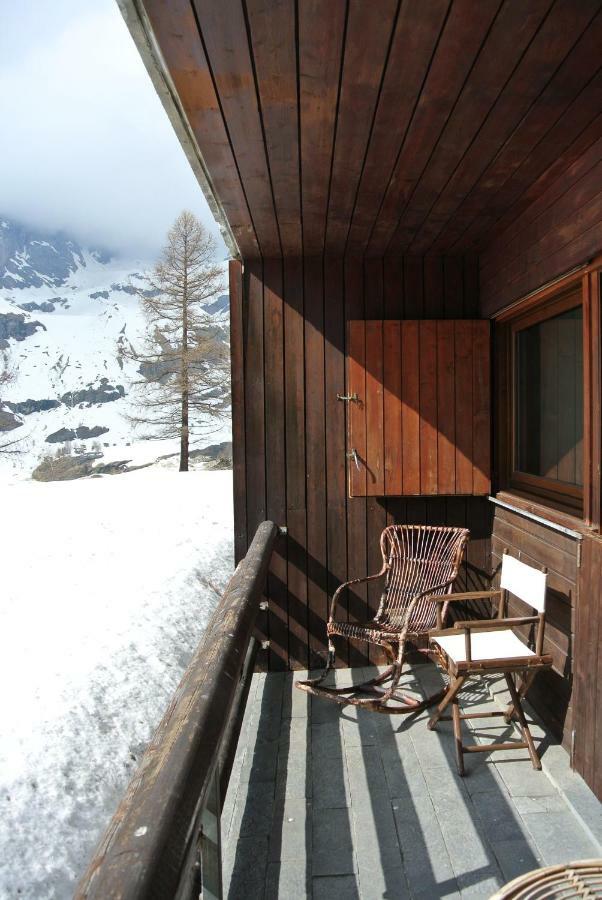 Complesso I DADI - Residence Cielo Alto Breuil-Cervinia Exterior foto