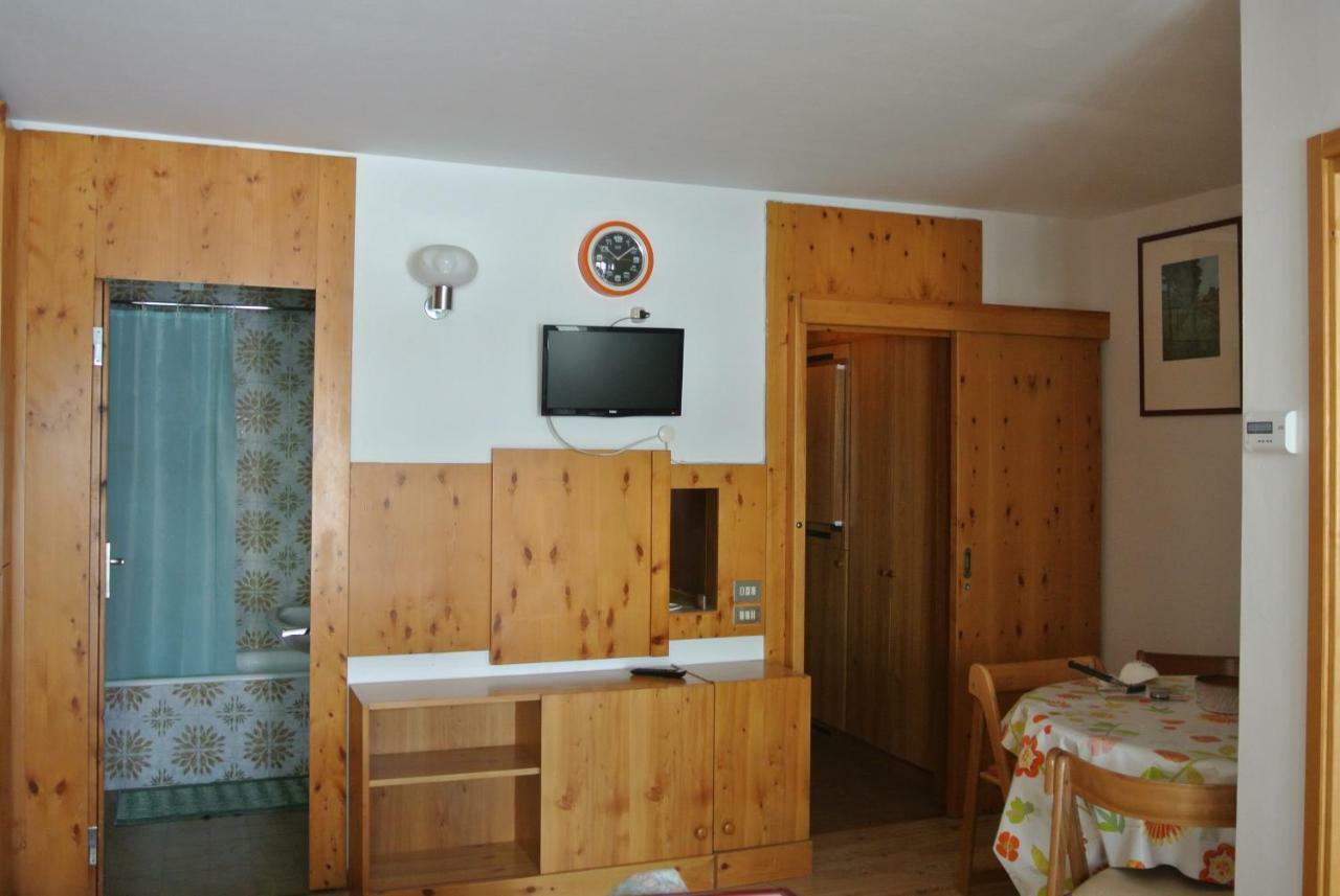 Complesso I DADI - Residence Cielo Alto Breuil-Cervinia Exterior foto