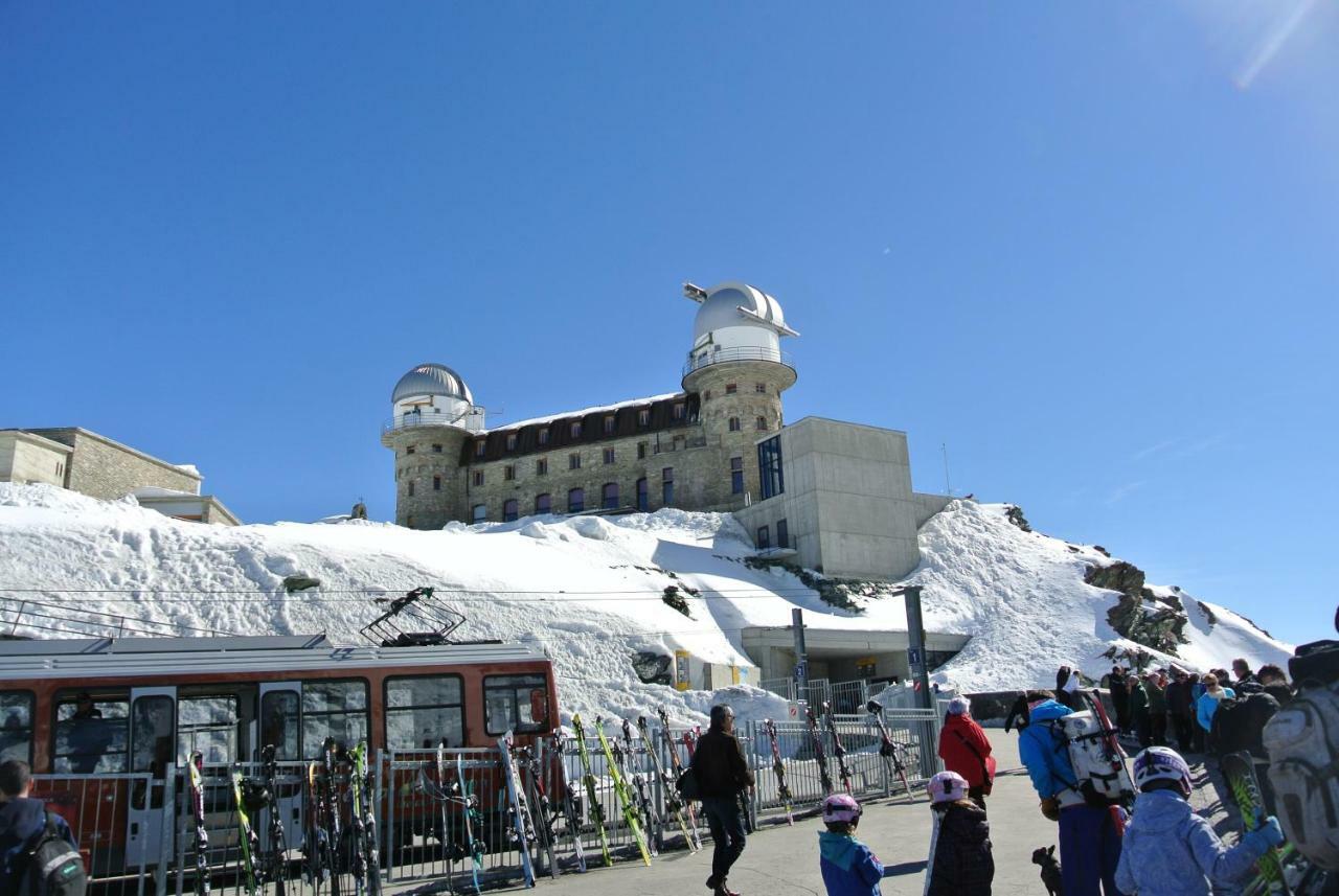 Complesso I DADI - Residence Cielo Alto Breuil-Cervinia Exterior foto