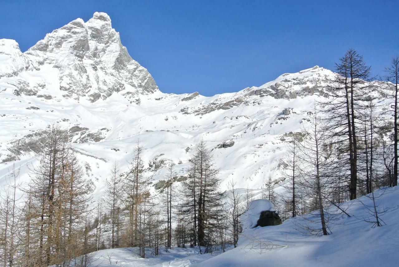 Complesso I DADI - Residence Cielo Alto Breuil-Cervinia Exterior foto
